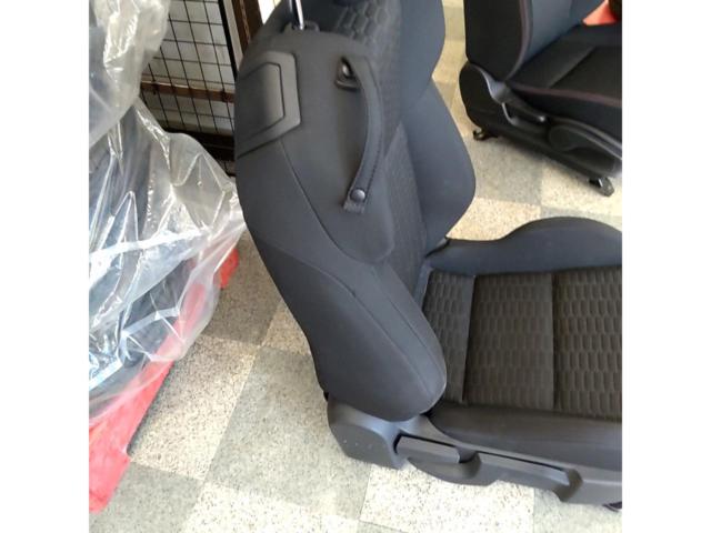 【トヨタ純正】ZN8 GR86 純正シート 運転席側