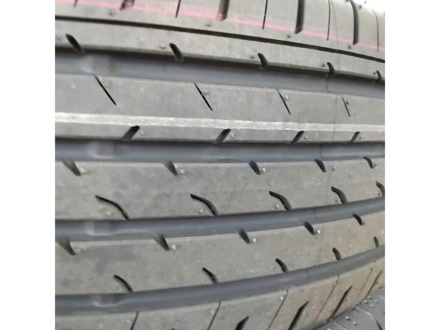 YOKOHAMAADVAN
V03
225 / 65R17
102H
4 pieces set