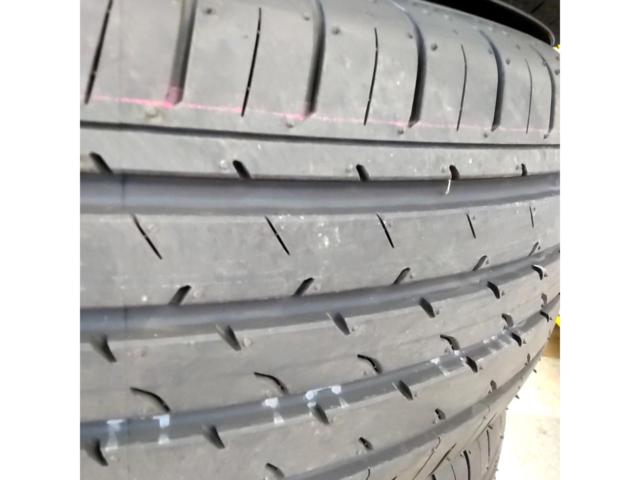 YOKOHAMAADVAN
V03
225 / 65R17
102H
4 pieces set