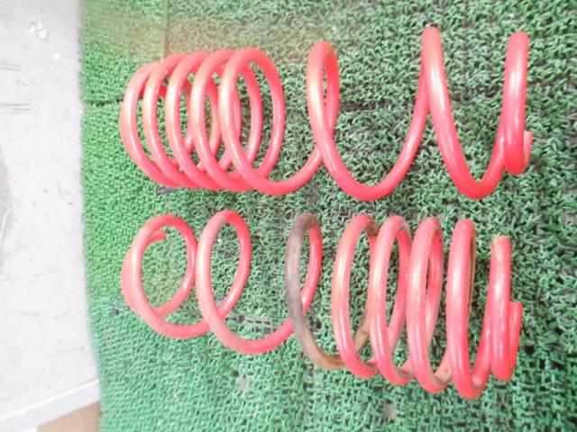 SB-STYLE lowering springs
SB0003 / SB0004
Prius 30 series
Type Unknown