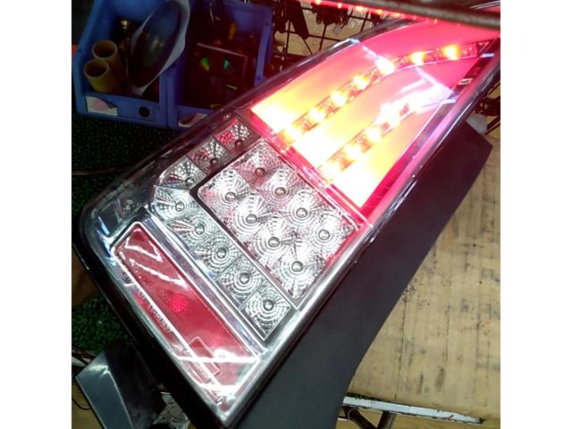 【CRYSTALEYE】プリウス/30系 ファイバーフルLEDテールランプ V4 LT-HU527