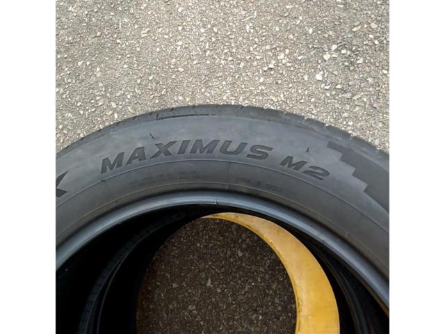 MAXTREK MAXIMUS M2 215/60R17 96H 2本セット