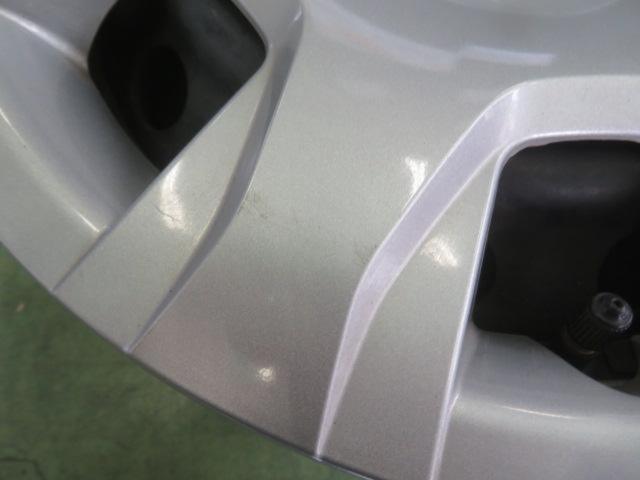 トヨタ純正 200ハイエース 純正 スチールホイール