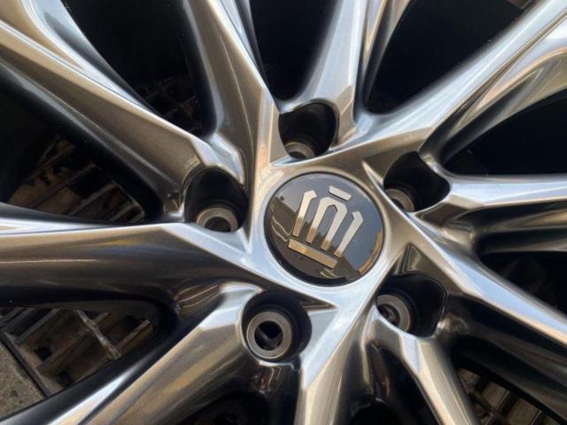 2 wheels only, 1 Toyota genuine part
Genuine Crown Crossover 21-inch 7.5Jx21 +35/114.3-5H wheels. *Requires special spherical seat nuts.*