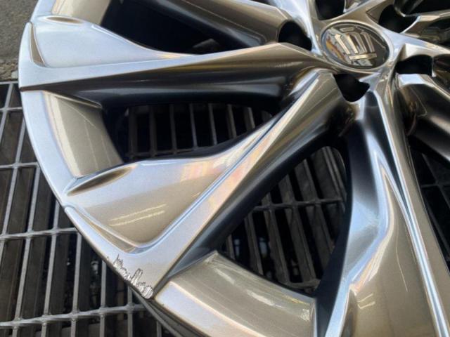 1 wheel only, 1 piece, Toyota genuine
Genuine Crown Crossover 21-inch 7.5Jx21 +35/114.3-5H wheels. *Requires special spherical seat nuts.*