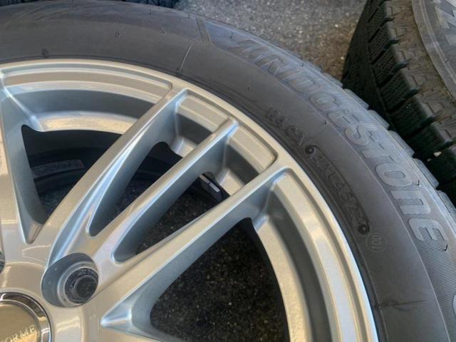 SE-18
+
BRIDGESTONE (Bridgestone)
BRIDGESTONE BLIZZAK
VRX3