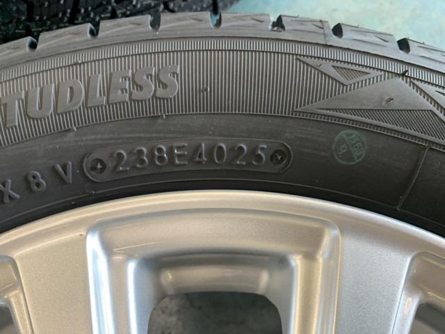 Unknown Manufacturer
S spoke wheel
+
TOYO (Toyo)
TOYO
OBSERVE
GIZ3
155 / 65R14
4 pieces set
