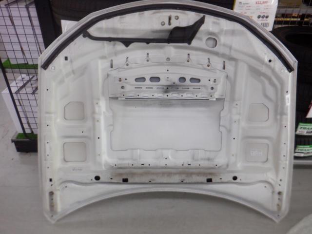Subaru genuine
Bonnet