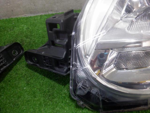 ダイハツ純正 LEDヘッドライト