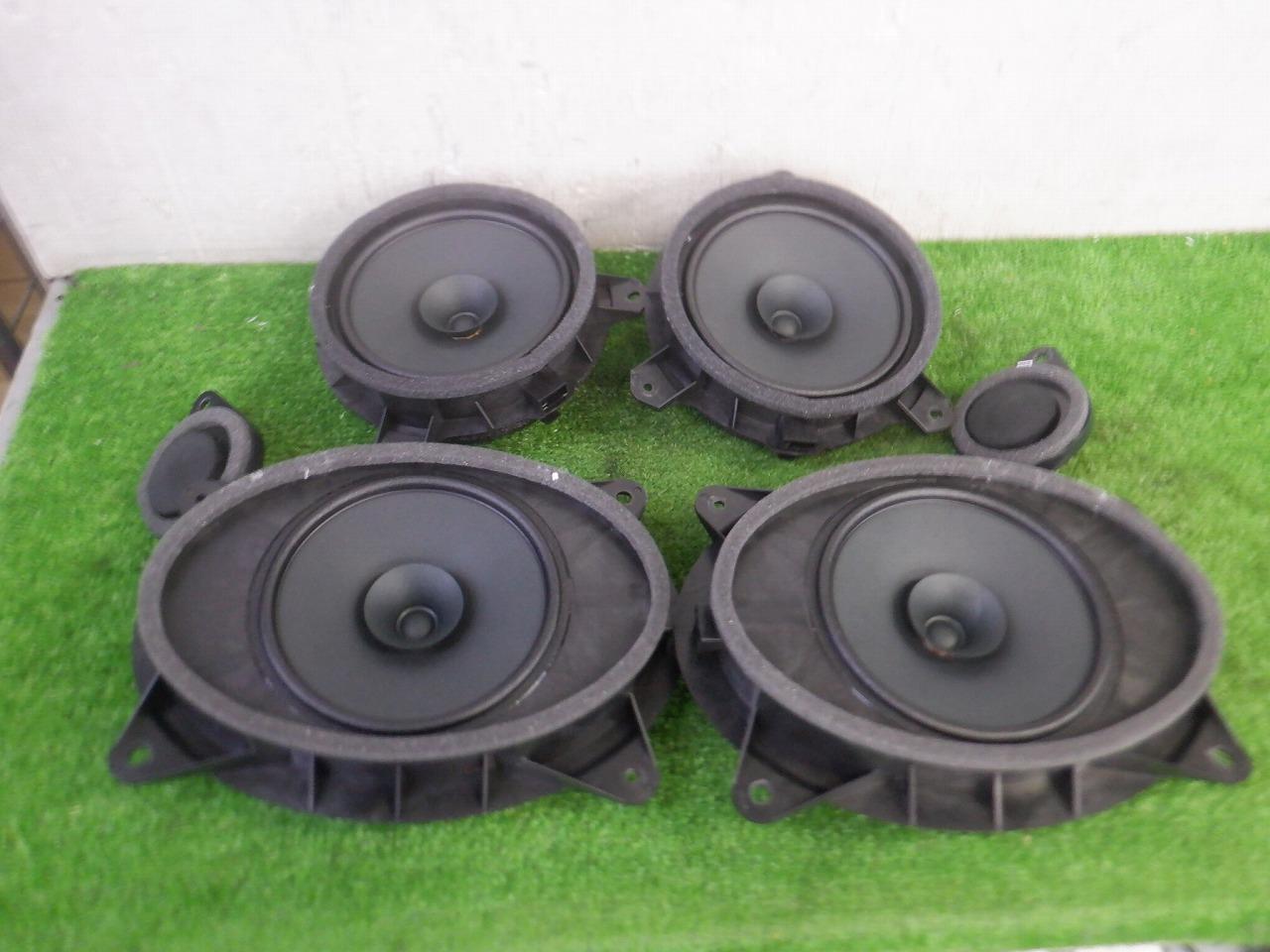 SUBARU genuine
Speaker