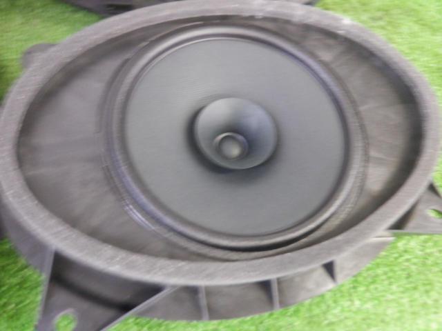 SUBARU genuine
Speaker