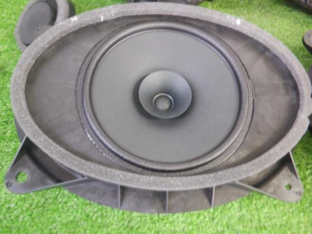 SUBARU genuine
Speaker