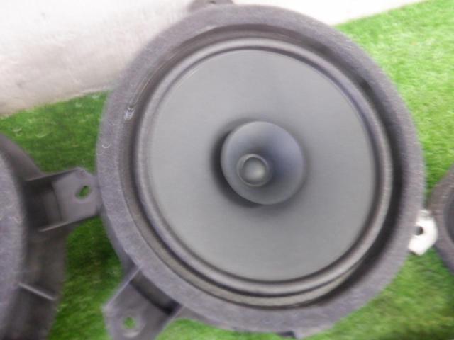 SUBARU genuine
Speaker
