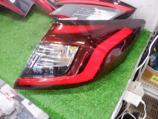 Honda genuine
Tail lens