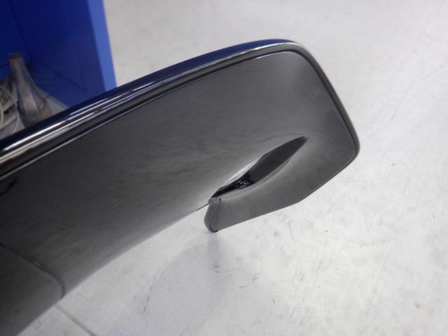 Honda genuine
Rear wing