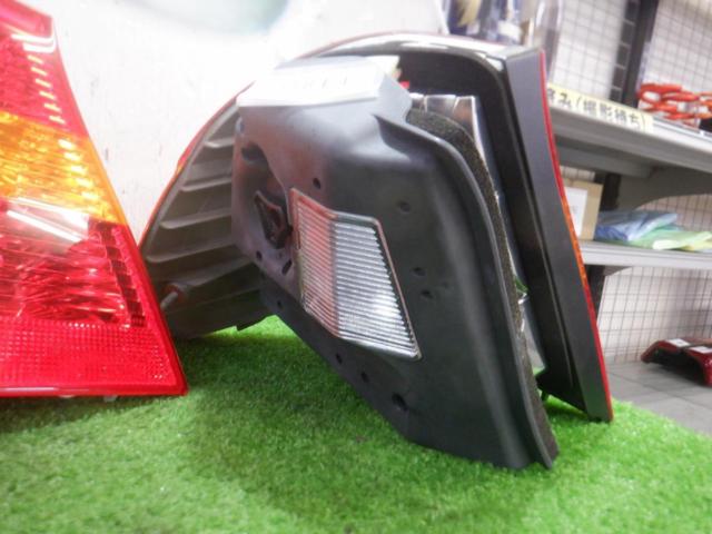 BMW純正 テールレンズ