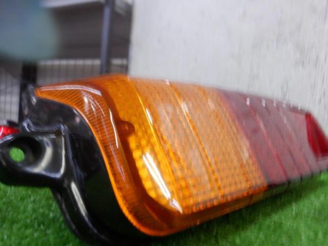 メーカー不明 テールレンズ