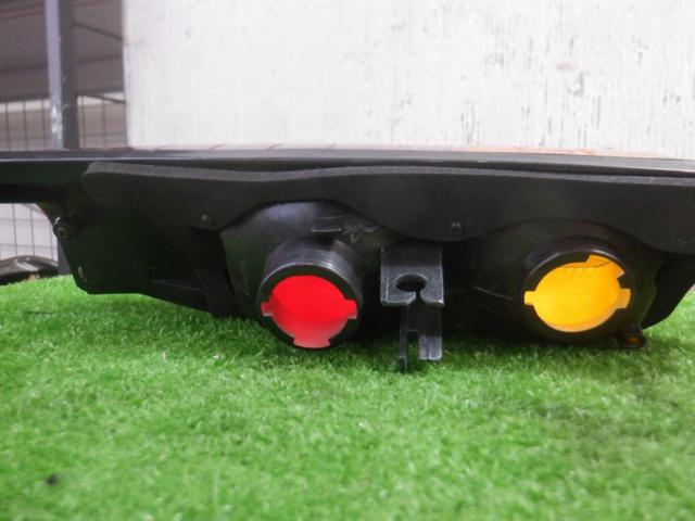 メーカー不明 テールレンズ
