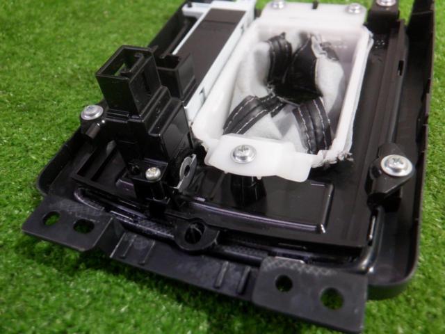Mitsubishi genuine
TC-SST
Shift panel