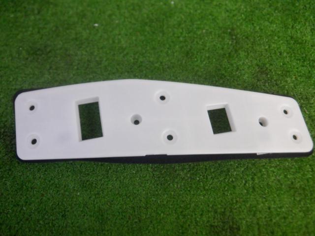 Toyota genuine
Footrest
Panel