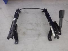 RECARO シートレール