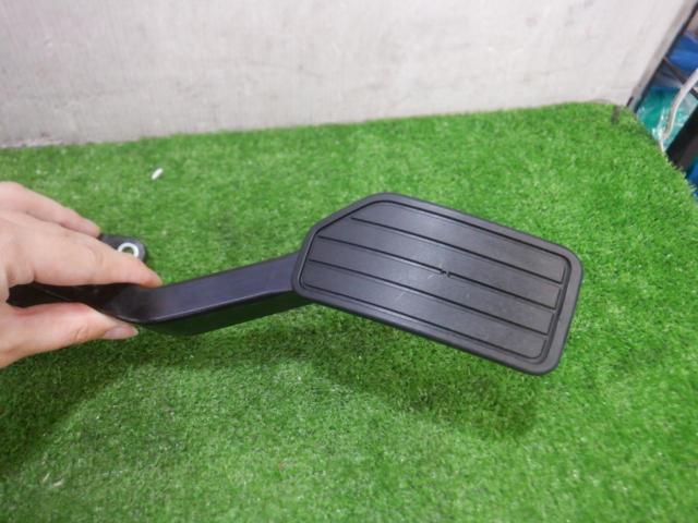 スバル純正アクセルペダル+ブレーキペダルパッド