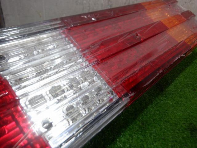 メーカー不明 LEDトラックテール