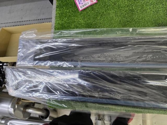 【リア側のみ】メーカー不明 ドアバイザー
