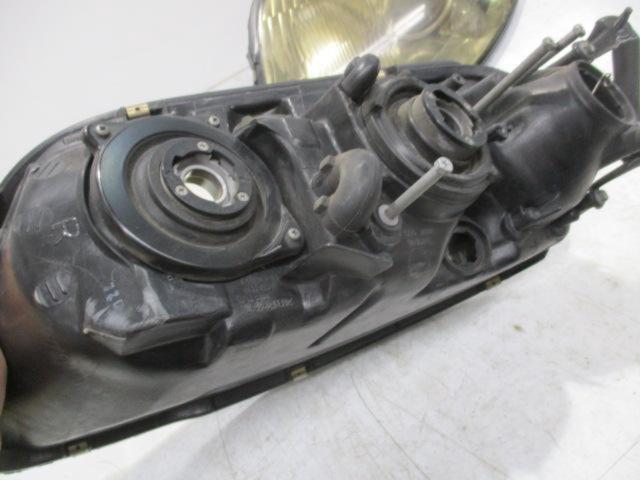 Toyota genuine
Supra/JZA80 early model genuine headlights
