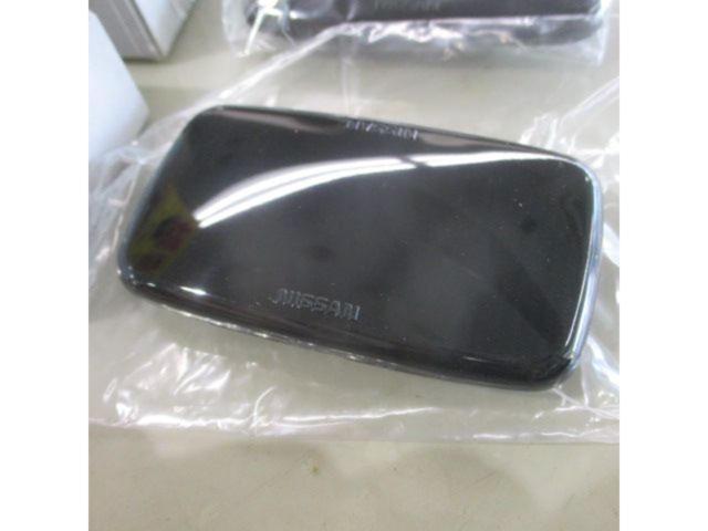 ☆めっけもん☆NISSAN (日産) 純正部品 レンズ フロント フットウェルランプ/レンズのみ 品番26401-4P000 2個セット