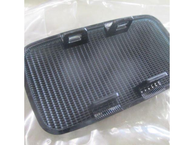 ☆めっけもん☆NISSAN (日産) 純正部品 レンズ フロント フットウェルランプ/レンズのみ 品番26401-4P000 2個セット