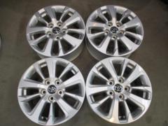 Toyota
Yaris Cross genuine wheel