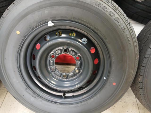 トヨタ純正 200系 ハイエース 純正スチール + BRIDGESTONE ECOPIA RD613