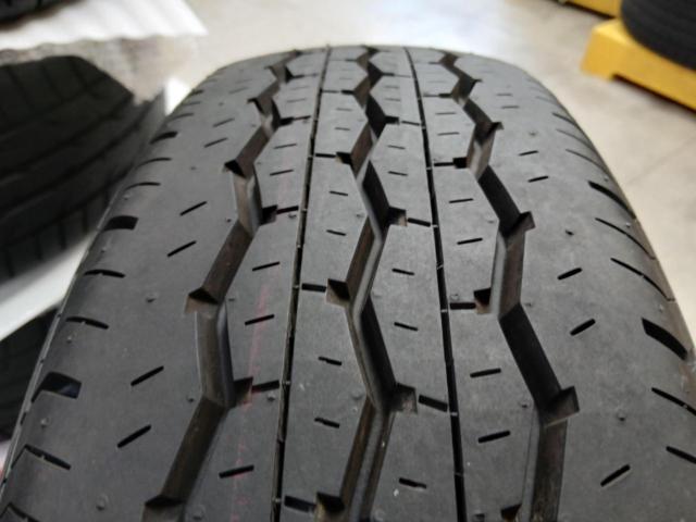 トヨタ純正 200系 ハイエース 純正スチール + BRIDGESTONE ECOPIA RD613
