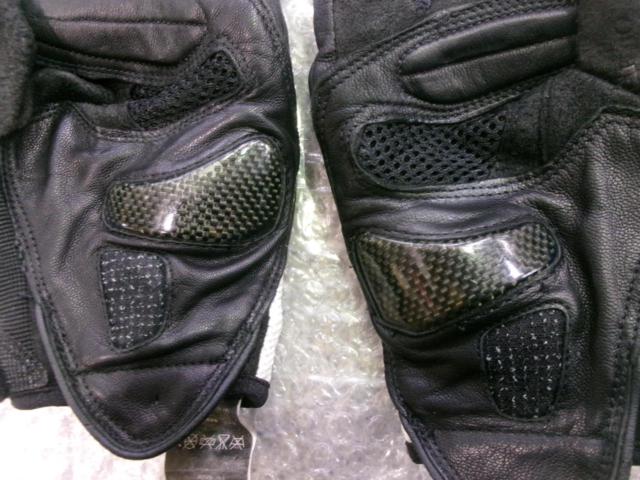 KOMINE
Superfit Carbon
Mesh glove
Delos