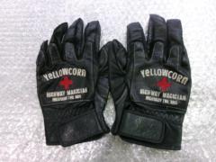 YeLLOW
CORN
Leather Gloves