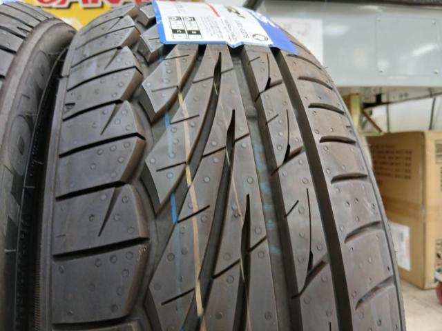 TOYO PROXES TR1