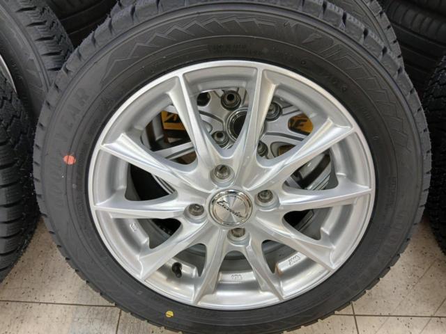 HOT STUFF Exceeder E06 + GOODYEAR ICE NAVI 8