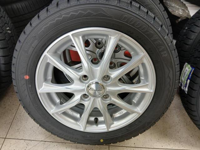 HOT STUFF Exceeder E06 + GOODYEAR ICE NAVI 8