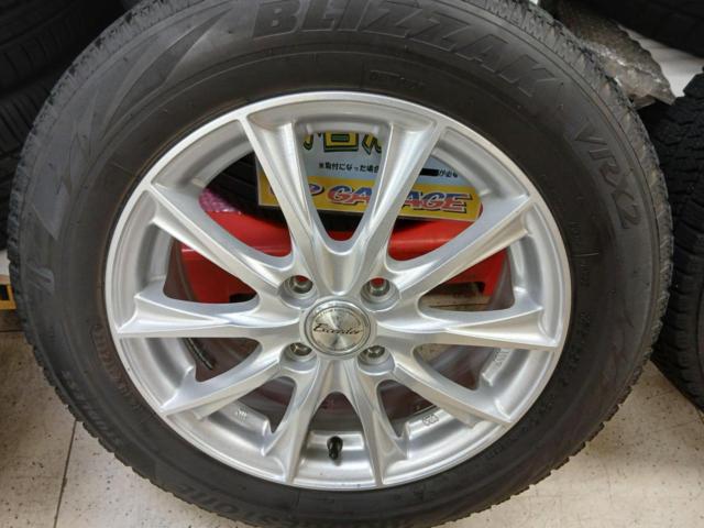 HOT STUFF Exceeder E06 + BRIDGESTONE BLIZZAK VRX2