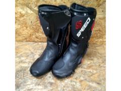 SPEED
BIKERS
Racing boots