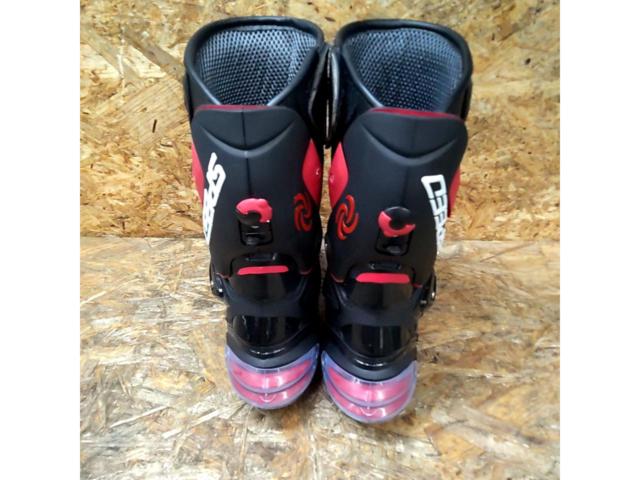 SPEED
BIKERS
Racing boots