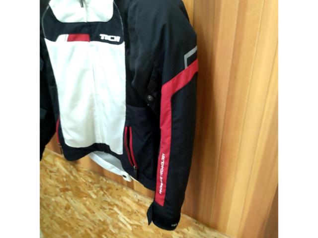 RSTaichi
Crossover mesh jacket