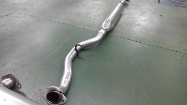 トヨタ GR86 ZN8 純正マフラー (中間パイプ + リアピース)