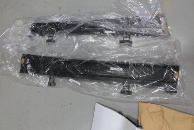 MODELLISTA Side Skirts
10 split