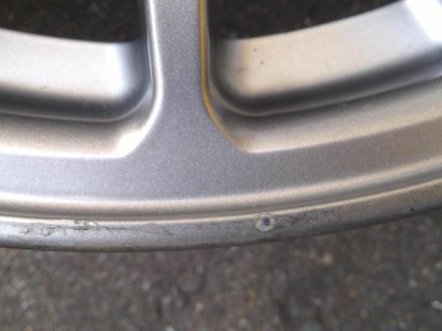 Genuine Mitsubishi parts
Lancer Evolution VI
OZ original wheel