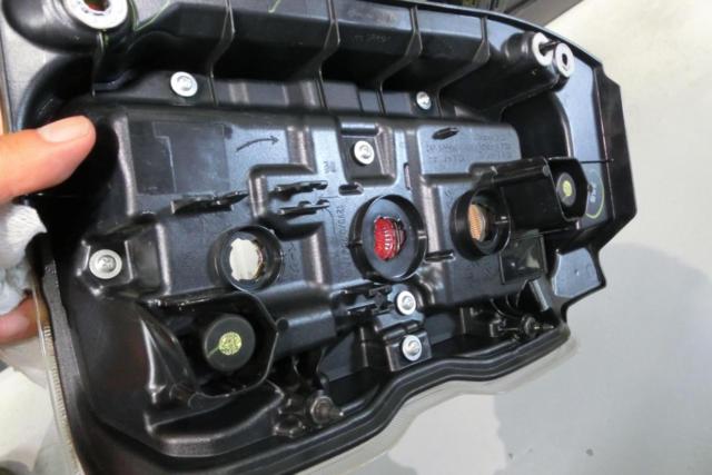 【スズキ純正】ハスラー MR52S/MR92S純正 テールレンズ 助手席側のみ
