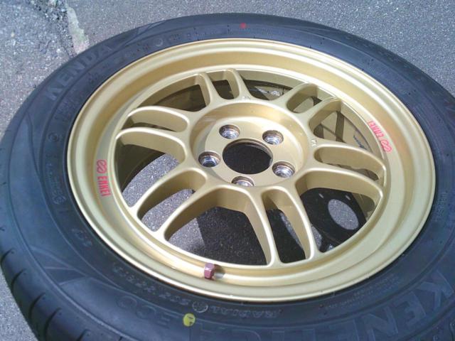 ENKEI (circles)
Racing (Racing)
RPF1
+
KENDA (Kenda)
KR 203