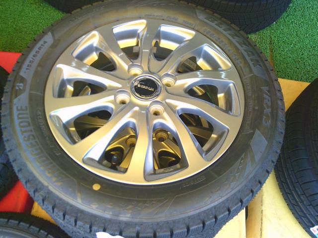BRIDGESTONE(ブリヂストン) BALMINUM(バルミナ) TR10  + BRIDGESTONE(ブリヂストン) BLIZZAK VRX3