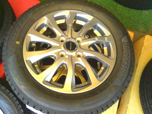BRIDGESTONE(ブリヂストン) BALMINUM(バルミナ) TR10  + BRIDGESTONE(ブリヂストン) BLIZZAK VRX3